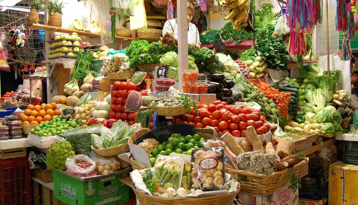 Mexico coyoacan market b.jpg